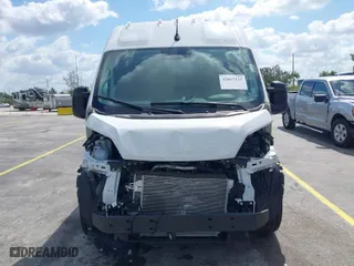 2025 Ram ProMaster Cargo Van Tradesman with VIN 3C6LRVDG8SE518592, listed as a IAAI auction lot 42067132 with 2,038 mi miles. Bid and sale history available at carsss.com. Image 13.
