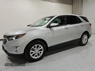 2020 Chevrolet Equinox LT z VIN 2GNAXJEV7L6230468, wystawiony jako Copart lot #53286915 z przebiegiem 105 591 mil mil oraz Czysty tytuł • Clean title. Historia ofert i sprzedaży dostępna na DreamBid. Obrazek 1.