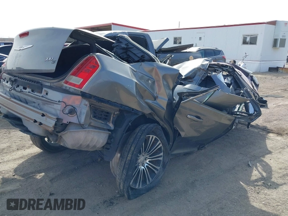 2012 Chrysler 300 S z VIN 2C3CCABG5CH129778, wystawiony jako IAAI lot #41824816 z przebiegiem Nie podano mil oraz . Historia ofert i sprzedaży dostępna na DreamBid. Obrazek 4.