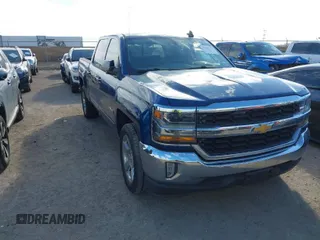 2017 Chevrolet Silverado 1500 LT with VIN 3GCPCREC5HG190530, listed as a IAAI auction lot 41349273 with 136,974 mi miles. Bid and sale history available at carsss.com. Image 1.