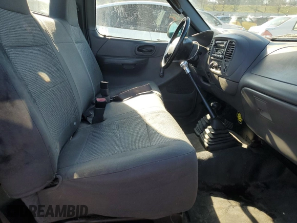 2003 Ford F-150 XL with VIN 1FTRF182X3NB38752, listed as a Copart auction lot 42796835 with Not provided miles and Clean title. Bid and sale history available at DreamBid. Image 10.
