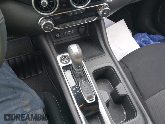 2024 Nissan Sentra SV with VIN 3N1AB8CV3RY229959, listed as a IAAI auction lot 42087589 with 7,316 mi miles and . Bid and sale history available at DreamBid. Image 11.