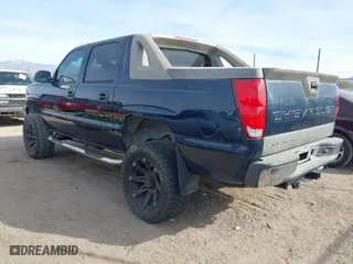 2005 Chevrolet Avalanche LS with VIN 3GNEC12Z85G100565, listed as a IAAI auction lot 41350279 with 198,030 mi miles. Bid and sale history available at carsss.com. Image 3.