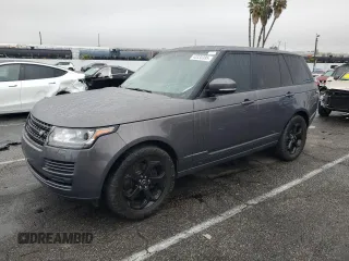 2017 Land Rover Range Rover HSE z VIN SALGS2FK0HA327820, wystawiony jako Copart lot #43335395 z przebiegiem 152 435 mil mil oraz Czysty tytuł • Clean title. Historia ofert i sprzedaży dostępna na DreamBid. Obrazek 1.