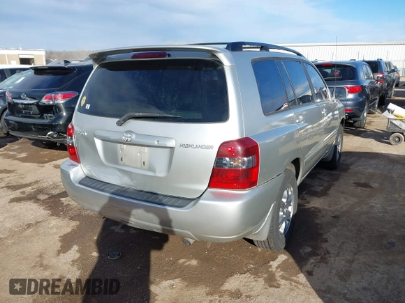 2006 Toyota Highlander with VIN JTEGD21A460133421, listed as a IAAI auction lot 41618125 with 202,454 mi miles and . Bid and sale history available at DreamBid. Image 4.