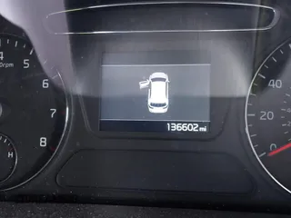 2019 Kia Sorento S V6 with VIN 5XYPG4A52KG469230, listed as a IAAI auction lot 41590453 with 136,602 mi miles. Bid and sale history available at carsss.com. Image 7.