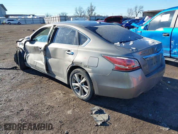 2014 Nissan Altima S with VIN 1N4AL3AP8EN256296, listed as a IAAI auction lot 41305987 with 142,762 mi miles and . Bid and sale history available at DreamBid. Image 3.
