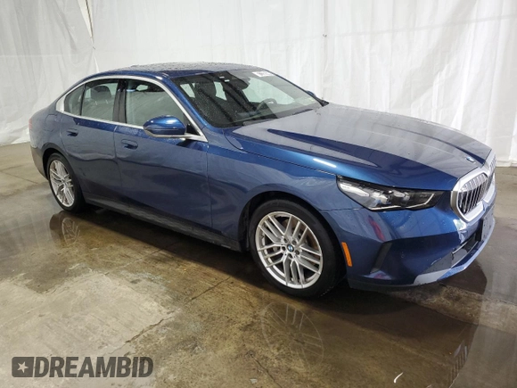 2024 BMW 5 Series 530i xDrive with VIN WBA53FJ01RCP81246, listed as a Copart auction lot 72286304 with 10,209 mi miles and Clean Title. Bid and sale history available at carsss.com. Image 4.