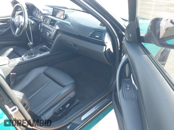 2014 BMW 3 Series 335i with VIN WBA3A9C52EF686470, listed as a IAAI auction lot 41411723 with 89,816 mi miles. Bid and sale history available at carsss.com. Image 5.