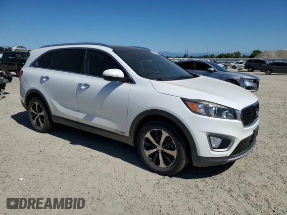 2017 Kia Sorento EX с VIN 5XYPHDA5XHG303074, выставлен на аукционе Copart как лот 61449155 с пробегом 140 245 миль миль и Списание • Salvage title. История ставок и продаж доступна на DreamBid. Изображение 4.