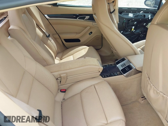 2013 Porsche Panamera 4S z VIN WP0AB2A71DL061108, wystawiony jako IAAI lot #42063281 z przebiegiem 90 100 mil mil oraz . Historia ofert i sprzedaży dostępna na DreamBid. Obrazek 8.