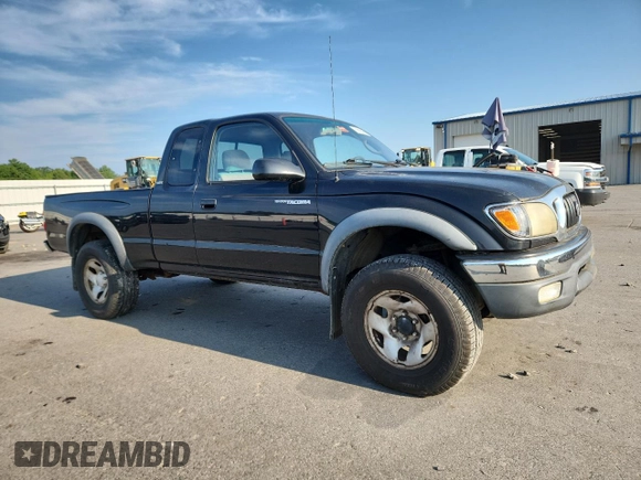 2002 Toyota Tacoma with VIN 5TEWM72NX2Z051332, listed as a Copart auction lot 66688465 with 185,611 mi miles and Clean title. Bid and sale history available at DreamBid. Image 4.