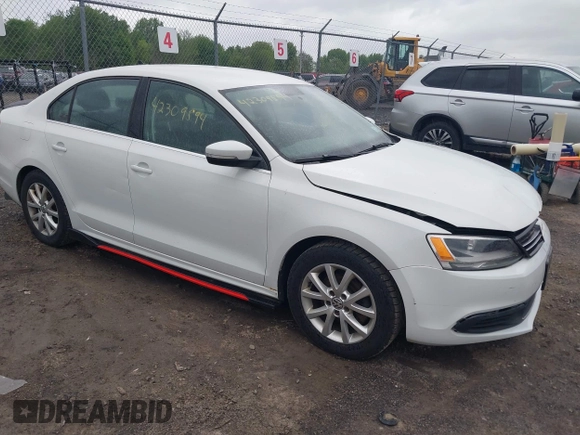 2014 Volkswagen Jetta SE z VIN 3VWD17AJ5EM417940, wystawiony jako IAAI lot #42309894 z przebiegiem 118 208 mil mil oraz . Historia ofert i sprzedaży dostępna na DreamBid. Obrazek 1.