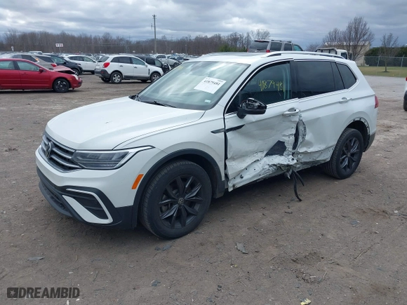 2022 Volkswagen Tiguan SE with VIN 3VV3B7AX0NM168531, listed as a IAAI auction lot 41879481 with 56,022 mi miles. Bid and sale history available at carsss.com. Image 17.