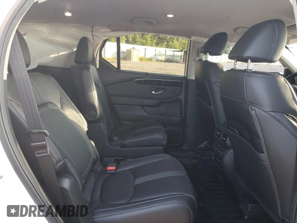 2024 Honda Pilot EX-L 7 Passenger with VIN 5FNYG2H56RB012792, listed as a Copart auction lot 67258824 with 2,821 mi miles and Salvage Title. Bid and sale history available at carsss.com. Image 12.