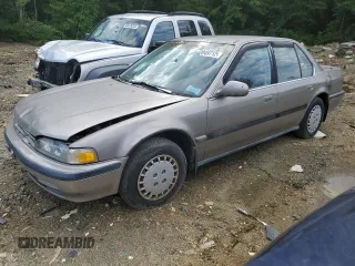 1991 Honda Accord z VIN 1HGCB7655MA125418, wystawiony jako Copart lot #42049712 z przebiegiem 241 937 mil mil oraz Nie do naprawy • Non repairable. Historia ofert i sprzedaży dostępna na DreamBid. Obrazek 1.