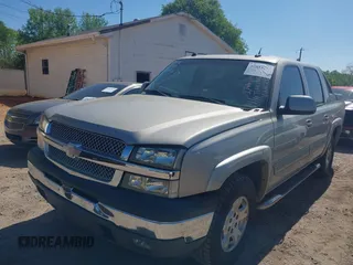 2005 Chevrolet Avalanche LS with VIN 3GNEC12Z15G108703, listed as a IAAI auction lot 42034777 with 253,209 mi miles and . Bid and sale history available at DreamBid. Image 2.