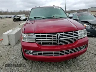 2014 Lincoln Navigator z VIN 5LMJJ2J55EEL06038, wystawiony jako Copart lot #49721105 z przebiegiem 97 659 mil mil oraz Szkoda całkowita • Salvage title. Historia ofert i sprzedaży dostępna na DreamBid. Obrazek 14.