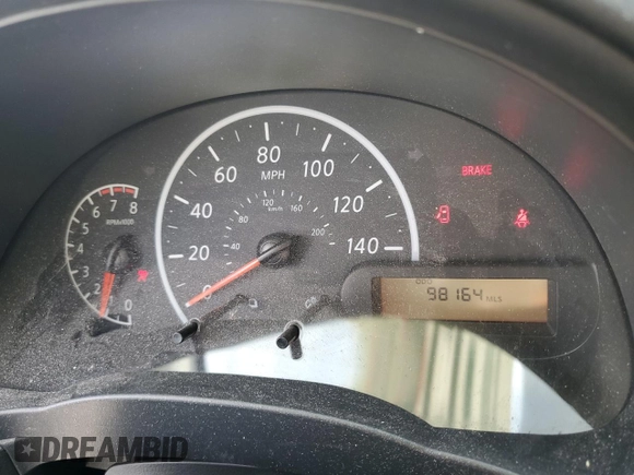 2017 Nissan Versa S z VIN 3N1CN7APXHL867247, wystawiony jako Copart lot #54205165 z przebiegiem 98 164 mil mil oraz Szkoda całkowita • Salvage title. Historia ofert i sprzedaży dostępna na DreamBid. Obrazek 9.