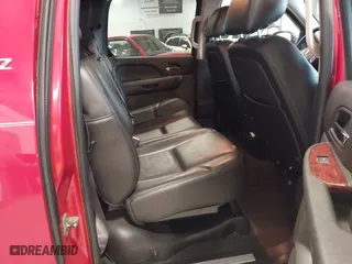 2010 Chevrolet Avalanche LTZ with VIN 3GNVKGE03AG230332, listed as a IAAI auction lot 41756864 with 108,514 mi miles. Bid and sale history available at carsss.com. Image 8.
