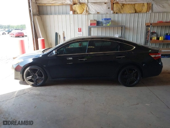 2013 Toyota Avalon XLE with VIN 4T1BK1EB4DU035945, listed as a IAAI auction lot 37434950 with 143,217 mi miles. Bid and sale history available at carsss.com. Image 15.