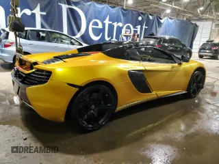 2015 McLaren 650S z VIN SBM11FAA0FW004199, wystawiony jako Copart lot #83836504 z przebiegiem 65 073 mil mil oraz Szkody całkowita. Historia ofert i sprzedaży dostępna na DreamBid. Obrazek 3.