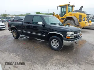 2000 Chevrolet Silverado 1500 LT with VIN 1GCEK19T9YE419272, listed as a IAAI auction lot 42068056 with 306,066 mi miles and . Bid and sale history available at DreamBid. Image 1.