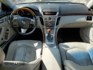 2010 Cadillac CTS Performance z VIN 1G6DM8EG9A0126811, wystawiony jako Copart lot #71155534 z przebiegiem 146 947 mil mil oraz Szkoda całkowita • Salvage title. Historia ofert i sprzedaży dostępna na DreamBid. Obrazek 8.