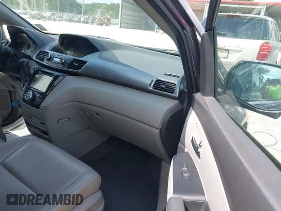 2014 Honda Odyssey EX-L with VIN 5FNRL5H69EB075115, listed as a IAAI auction lot 42046386 with 200,340 mi miles and . Bid and sale history available at carsss.com. Image 5.