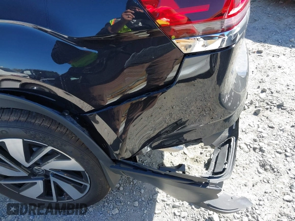 2024 Volkswagen Atlas SE с VIN 1V2JR2CA8RC622379, выставлен на аукционе IAAI как лот 41650590 с пробегом 5 962 миль миль и . История ставок и продаж доступна на DreamBid. Изображение 6.