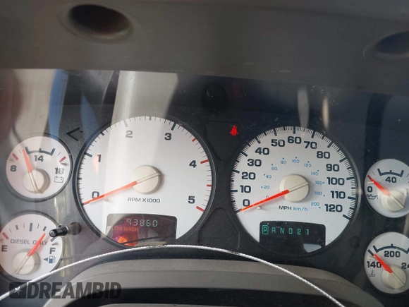 2005 Dodge 3500 SLT z VIN 3D7LS38C15G776041, wystawiony jako IAAI lot #42358059 z przebiegiem 93 860 mil mil oraz . Historia ofert i sprzedaży dostępna na DreamBid. Obrazek 7.