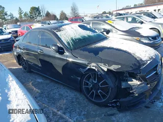 2019 Mercedes-Benz C 300 z VIN 55SWF8DB9KU322058, wystawiony jako IAAI lot #41387405 z przebiegiem 73 483 mil mil oraz . Historia ofert i sprzedaży dostępna na DreamBid. Obrazek 13.