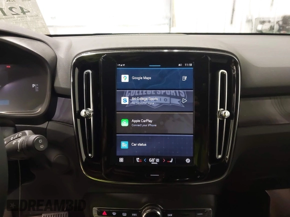 2023 Volvo XC40 Ultimate with VIN YV4ED3UM1P2023016, listed as a IAAI auction lot 42190298 with 22,862 mi miles and . Bid and sale history available at DreamBid. Image 19.