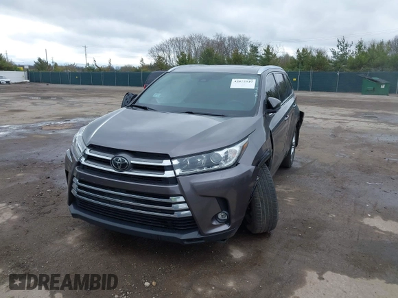 2019 Toyota Highlander Limited with VIN 5TDDZRFH0KS964865, listed as a IAAI auction lot 42032349 with 142,811 mi miles and . Bid and sale history available at DreamBid. Image 17.