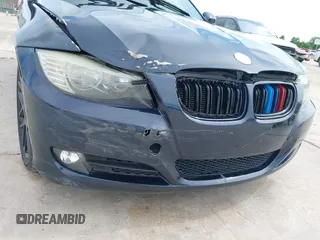 2009 BMW 3 Series 328i with VIN WBAPH77579NM31725, listed as a IAAI auction lot 41901344 with 143,905 mi miles. Bid and sale history available at carsss.com. Image 6.