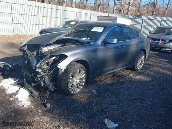 2016 Infiniti Q70 with VIN JN1BY1AR8GM271060, listed as a IAAI auction lot 41420795 with 34,077 mi miles. Bid and sale history available at carsss.com. Image 2.