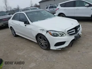 2015 Mercedes-Benz E-Class E 350 Luxury with VIN WDDHF8JB6FB096400, listed as a IAAI auction lot 41746076 with 88,170 mi miles. Bid and sale history available at carsss.com. Image 1.
