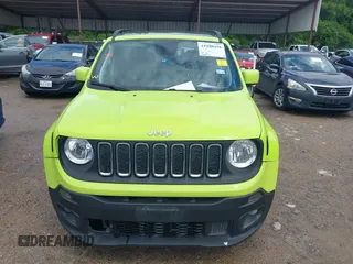 2018 Jeep Renegade Latitude with VIN ZACCJABBXJPJ60183, listed as a IAAI auction lot 41948498 with 72,893 mi miles. Bid and sale history available at carsss.com. Image 6.