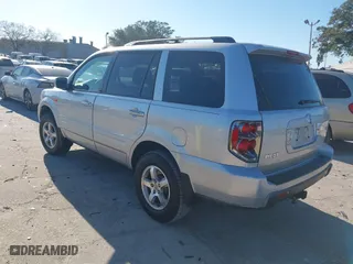 2007 Honda Pilot EX with VIN 5FNYF28417B043598, listed as a IAAI auction lot 41535648 with 171,012 mi miles. Bid and sale history available at carsss.com. Image 3.