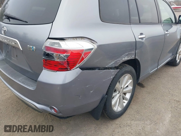 2008 Toyota Highlander Hybrid with VIN JTEEW41A182003472, listed as a IAAI auction lot 41786991 with 266,792 mi miles. Bid and sale history available at carsss.com. Image 6.