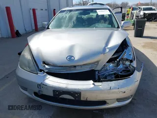 2003 Lexus ES with VIN JTHBF30G536016216, listed as a IAAI auction lot 41888373 with 108,522 mi miles. Bid and sale history available at carsss.com. Image 6.