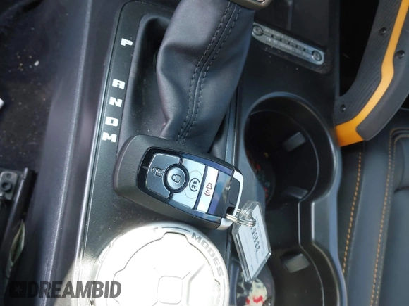 2023 Ford Bronco z VIN 1FMEE5DP5PLB74663, wystawiony jako IAAI lot #41664201 z przebiegiem 10 596 mil mil oraz . Historia ofert i sprzedaży dostępna na DreamBid. Obrazek 11.