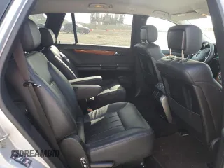 2006 Mercedes-Benz R 3.5L with VIN 4JGCB65EX6A031107, listed as a Copart auction lot 81100034 with 155,207 mi miles and Salvage Title. Bid and sale history available at DreamBid. Image 11.