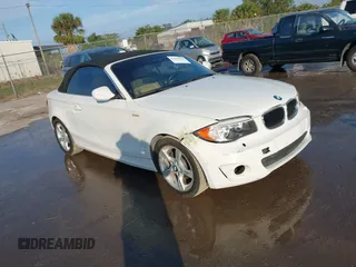 2012 BMW 1 Series 128i с VIN WBAUL7C54CVM83649, выставлен на аукционе IAAI как лот 41529635 с пробегом 99 655 миль миль и . История ставок и продаж доступна на DreamBid. Изображение 1.