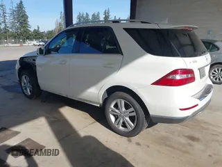 2012 Mercedes-Benz M ML 350 with VIN 4JGDA5HB1CA013738, listed as a IAAI auction lot 42024949 with 81,124 mi miles. Bid and sale history available at carsss.com. Image 3.