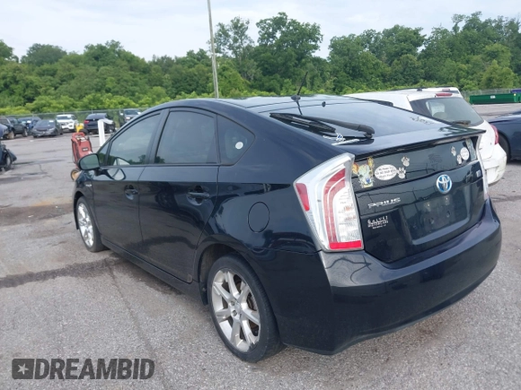 2013 Toyota Prius One z VIN JTDKN3DU1D5702331, wystawiony jako IAAI lot #42467250 z przebiegiem 178 452 mil mil oraz . Historia ofert i sprzedaży dostępna na DreamBid. Obrazek 3.
