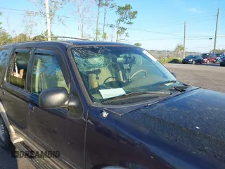 2000 Ford Explorer Eddie Bauer with VIN 1FMZU64EXYZC64768, listed as a IAAI auction lot 41787465 with 204,133 mi miles and . Bid and sale history available at DreamBid. Image 6.