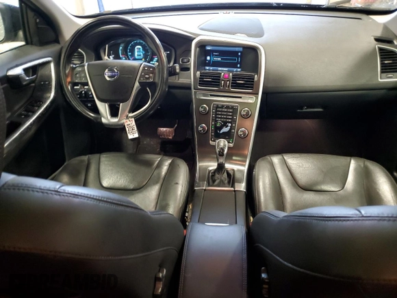 2015 Volvo XC60 z VIN YV4902RD7F2596257, wystawiony jako Copart lot #80564274 z przebiegiem 89 710 mil mil oraz Nie do naprawy • Non repairable. Historia ofert i sprzedaży dostępna na DreamBid. Obrazek 8.