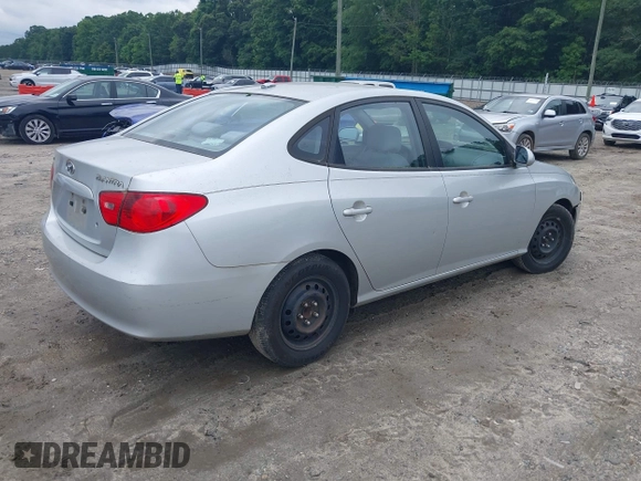 2009 Hyundai Elantra SE z VIN KMHDU46DX9U588613, wystawiony jako IAAI lot #42382685 z przebiegiem 213 577 mil mil oraz . Historia ofert i sprzedaży dostępna na DreamBid. Obrazek 4.