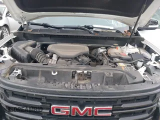 2021 GMC Acadia SLT with VIN 1GKKNMLS3MZ176996, listed as a IAAI auction lot 42475945 with 82,571 mi miles and . Bid and sale history available at DreamBid. Image 10.